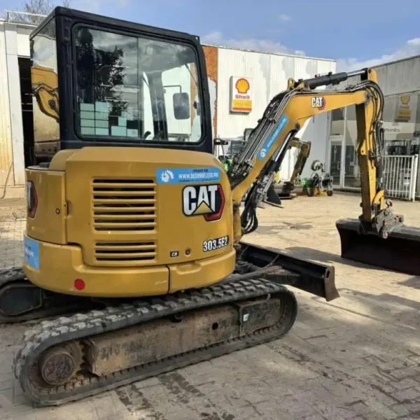 Mini pelle CATERPILLAR 303.5E CR – occasion