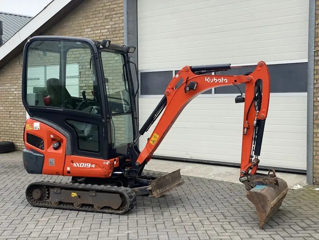 Kubota-KX019-4-2012-001 Kubota KX019-4 (2012) – Mini Pelle 1,8T – 8 386 h – 3 Godets – Prête à l’Emploi – Image 1