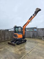 Doosan DX27Z–7 + 3 GODETS – Mini Pelle 2,7T – Image 3