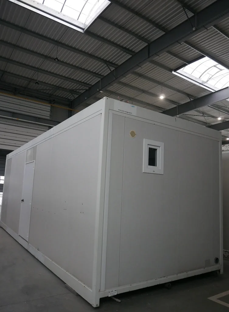 I batiment_modulaire_sanitaires_24m²-1 Module Préfabriqué de 24 m² avec Sanitaire – Image 1